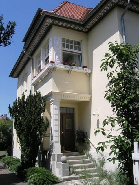 Hotel Villa Constantia Radebeul Extérieur photo